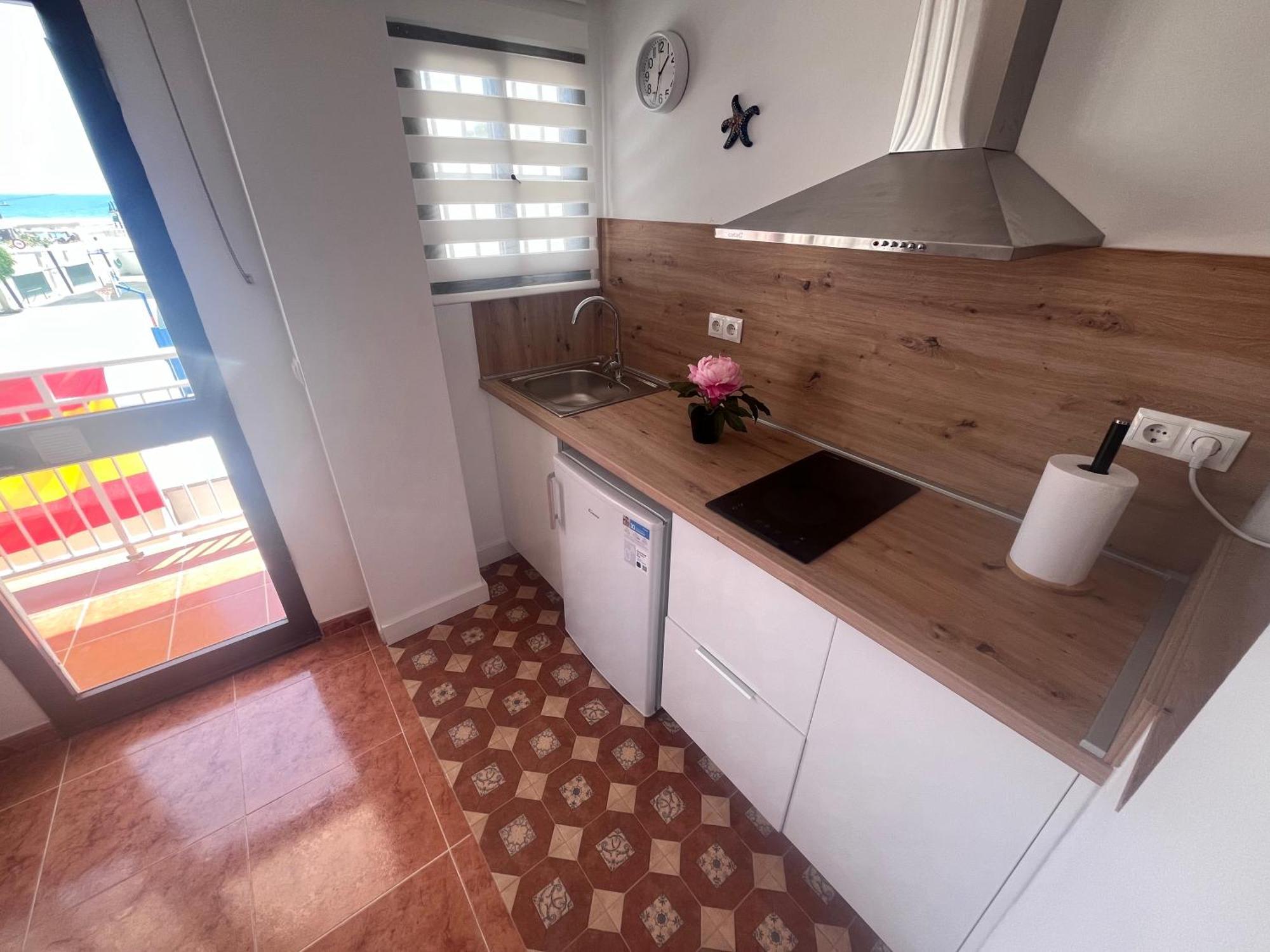 Apartamento Lidia Planta 1, La Carihuela 1ª Linea Playa, Vistas Mar, 1 Dormitorio, 52 M2, 1-3 Huesped, Amplio Balcon, Wifi 托雷莫利诺斯 外观 照片